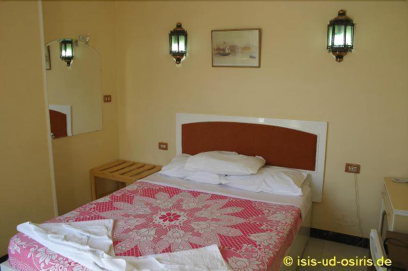 Nile Valley Hotel Луксор Екстер'єр фото
