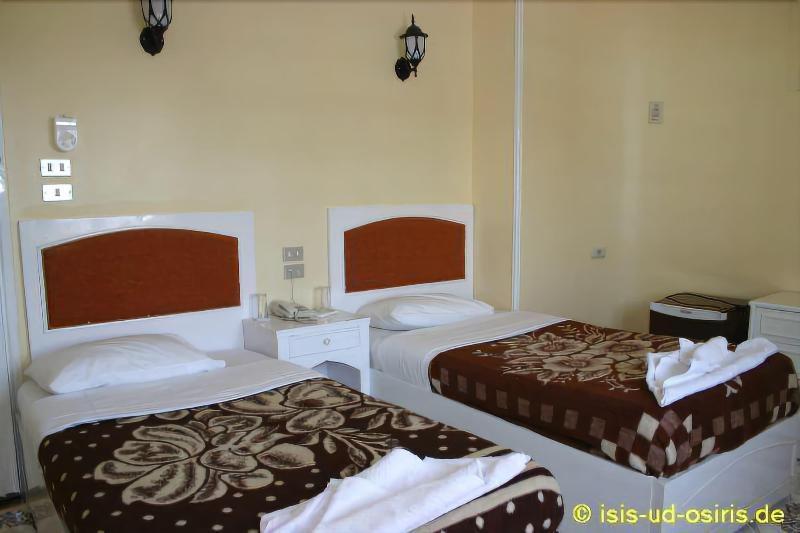 Nile Valley Hotel Луксор Екстер'єр фото
