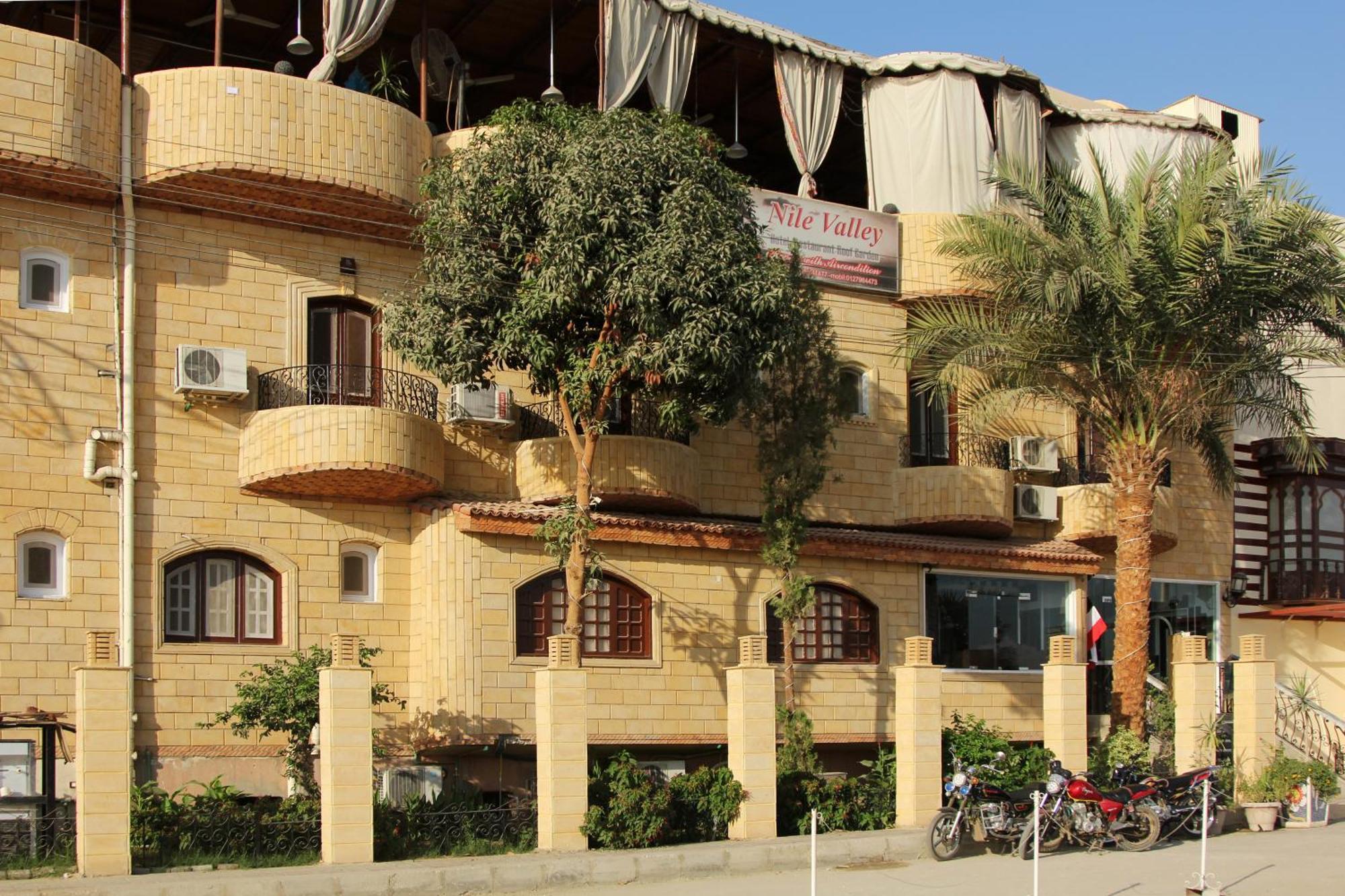 Nile Valley Hotel Луксор Екстер'єр фото